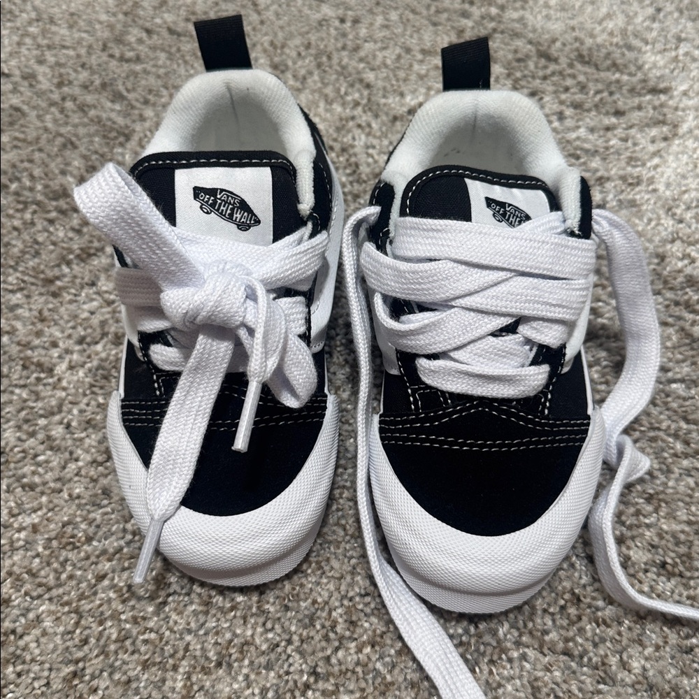 Vans Classic Black and White Low-Tops